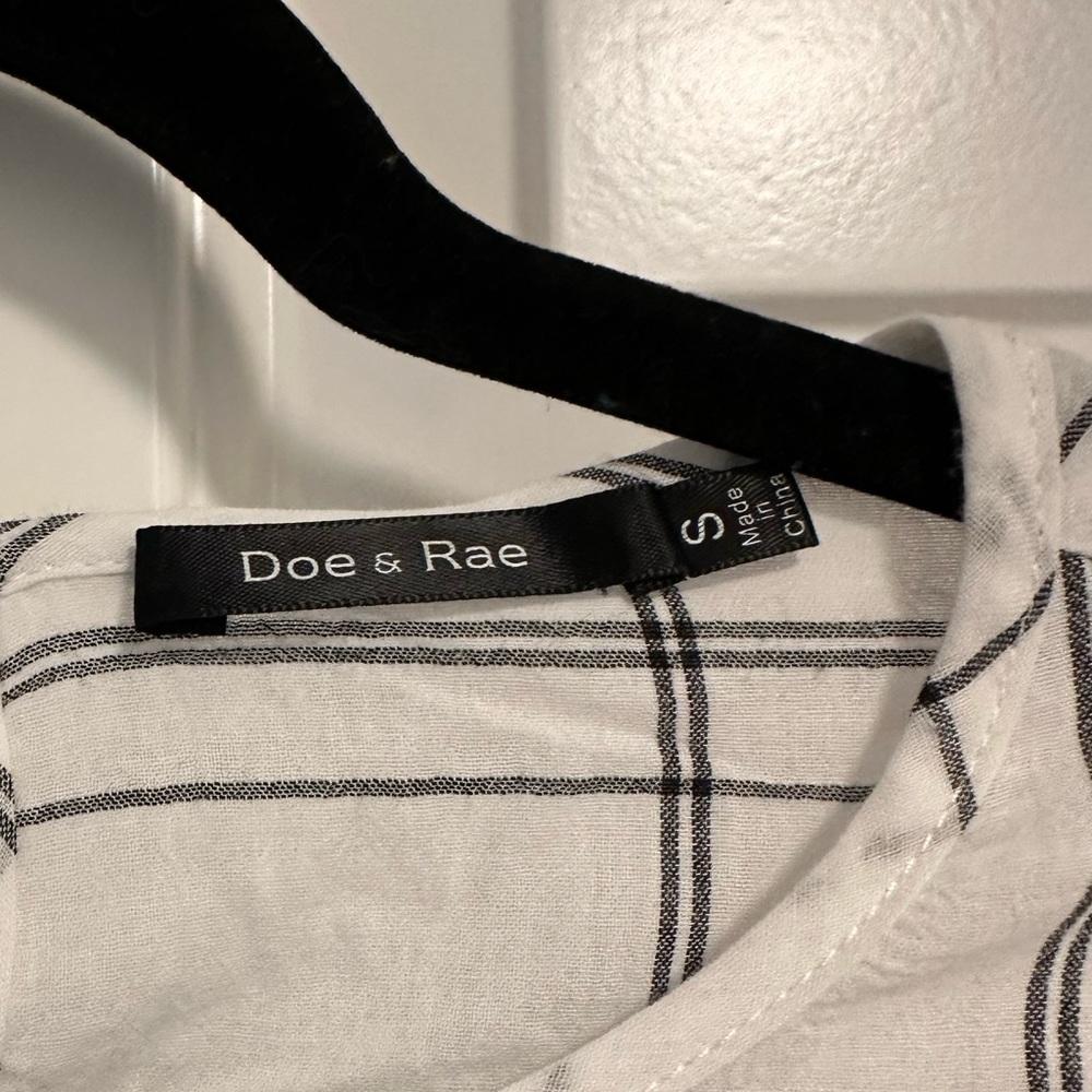 Doe & Rae sheer top - Picture 6 of 10